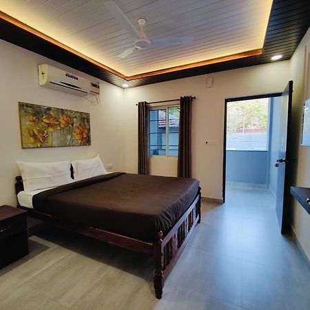 Kevin'S House By Travelkrafts Hotell Anjuna Exteriör bild