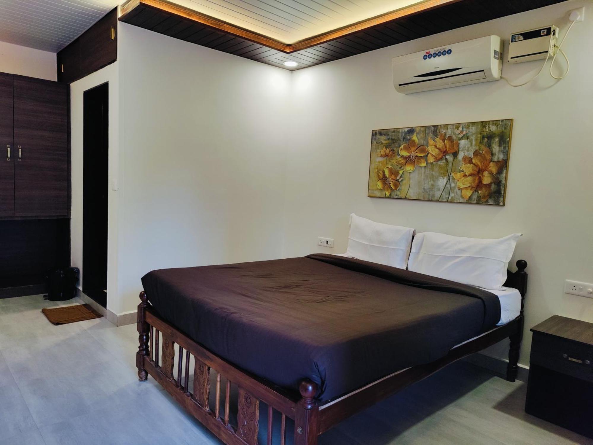 Kevin'S House By Travelkrafts Hotell Anjuna Exteriör bild