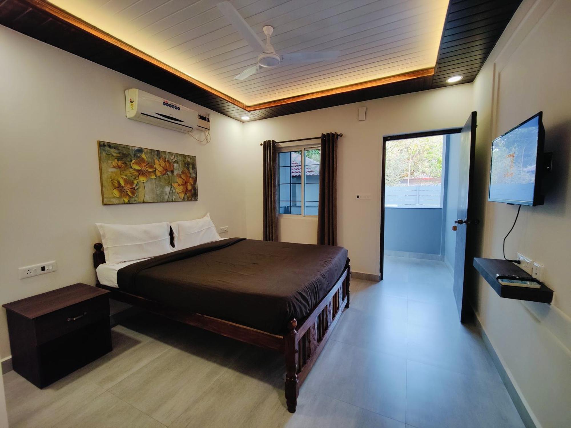Kevin'S House By Travelkrafts Hotell Anjuna Exteriör bild