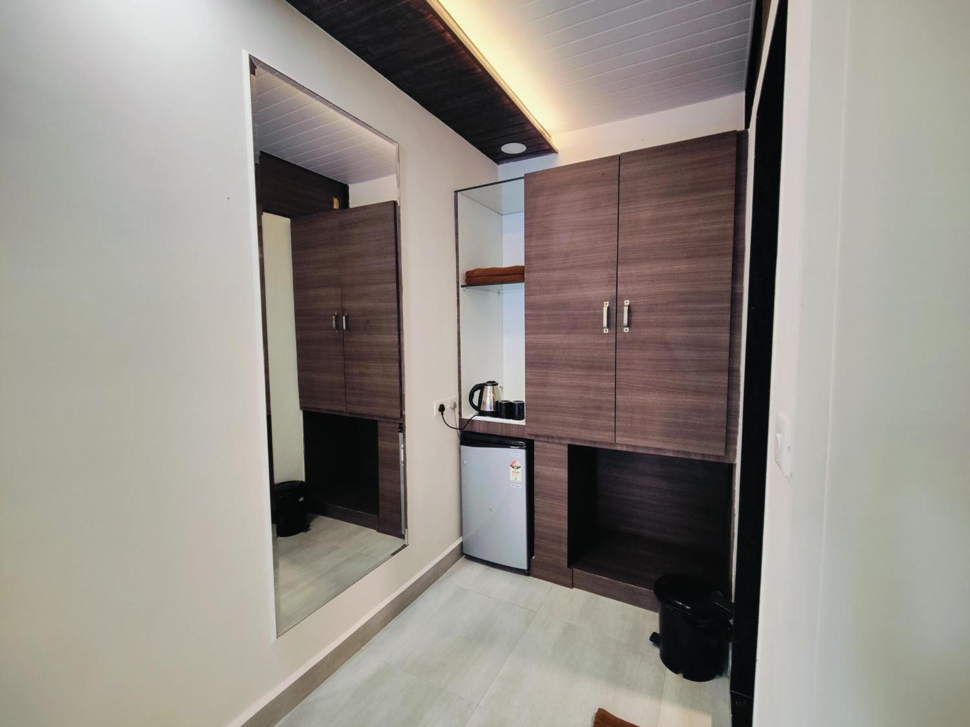 Kevin'S House By Travelkrafts Hotell Anjuna Exteriör bild